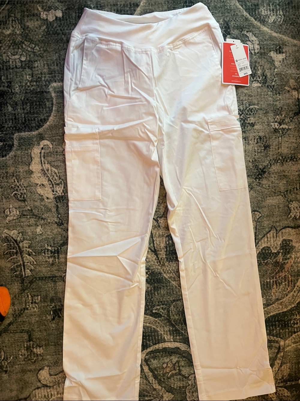 White Cross Women’s White scrub Pants with Multiple Pockets NWT